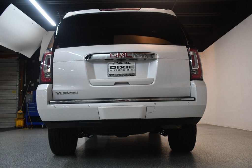 GMC Yukon photo 15
