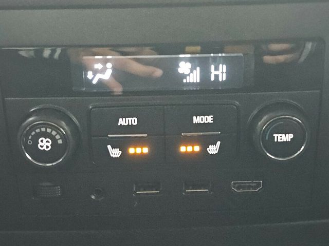 2018 GMC Yukon 4WD 4dr Denali - 22946199 - 29