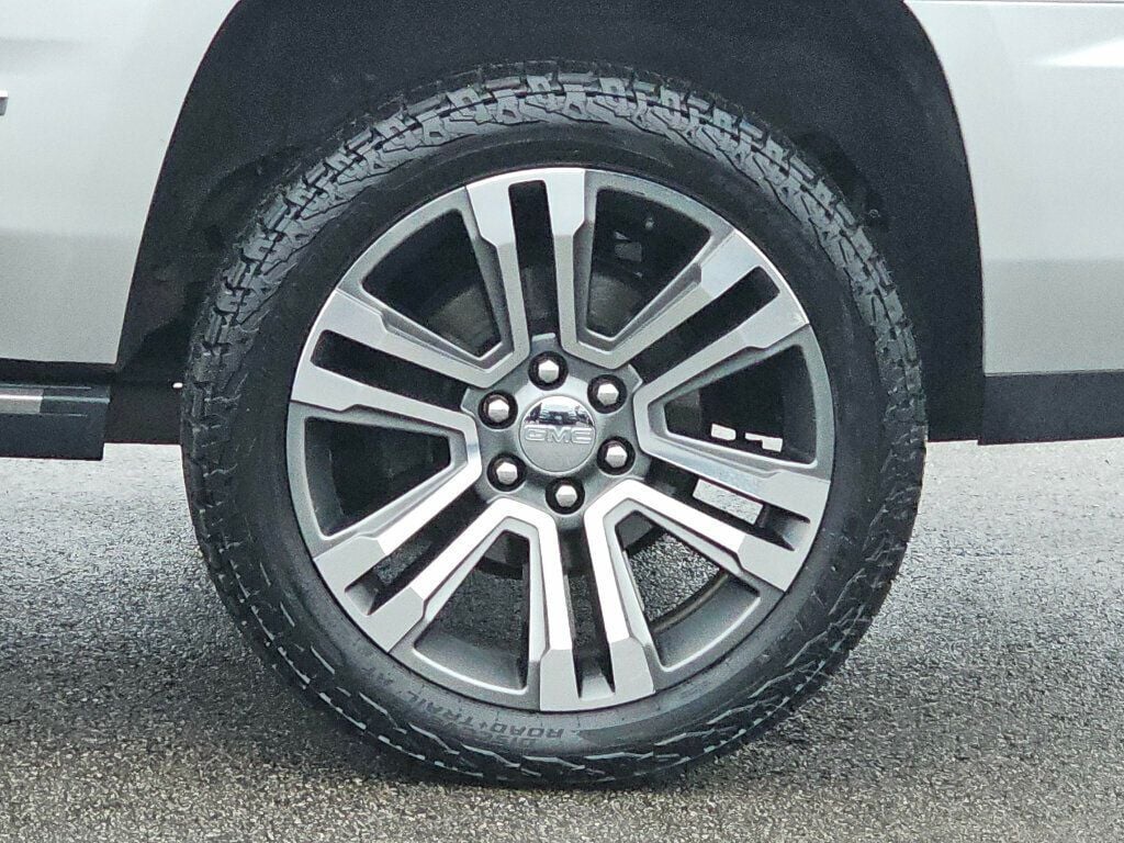 2018 GMC Yukon 4WD 4dr Denali - 22946199 - 40