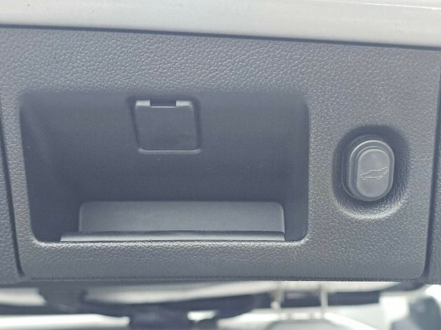 2018 GMC Yukon 4WD 4dr Denali - 22946199 - 46