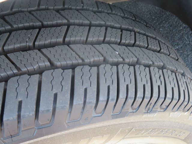 2018 GMC Yukon 4WD 4dr SLE - 23062685 - 15