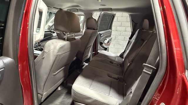 2018 GMC Yukon 4WD 4dr SLE - 22962744 - 52