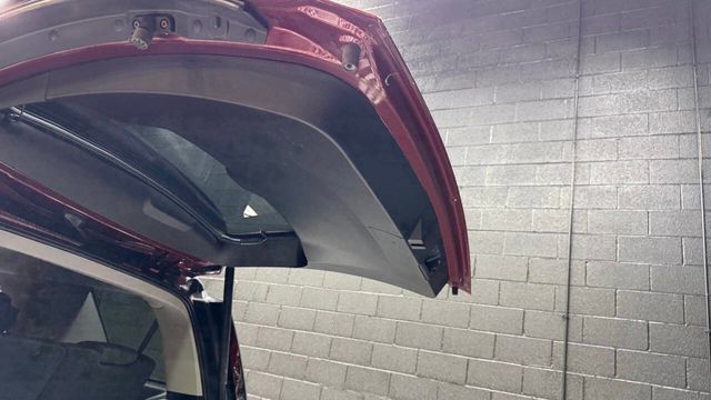 2018 GMC Yukon 4WD 4dr SLE - 22962744 - 59