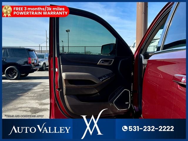 2018 GMC Yukon Denali Sport Utility 4D - 22986176 - 11