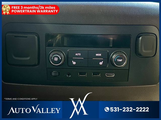 2018 GMC Yukon Denali Sport Utility 4D - 22986176 - 38