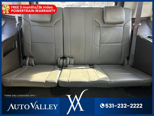 2018 GMC Yukon Denali Sport Utility 4D - 22986176 - 40