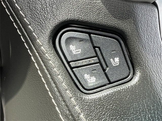 2018 GMC Yukon SLT - 22893307 - 32