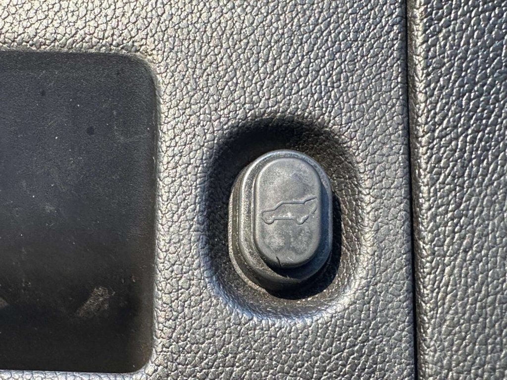 2018 GMC Yukon XL 4WD 4dr Denali - 23025285 - 15