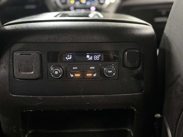 2018 GMC Yukon XL 4WD 4dr SLT - 22983759 - 39