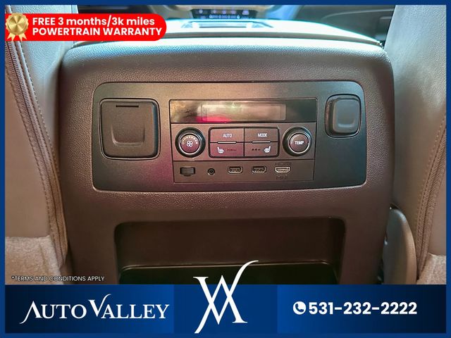 2018 GMC Yukon XL Denali Sport Utility 4D - 22939048 - 34