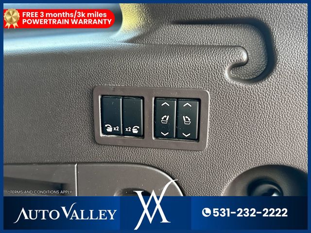 2018 GMC Yukon XL Denali Sport Utility 4D - 22939048 - 39