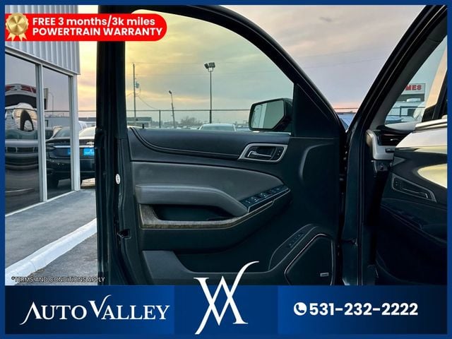 2018 GMC Yukon XL Denali Sport Utility 4D - 22954862 - 11