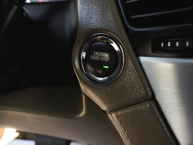 2018 GMC Yukon XL SLT - 23084774 - 25