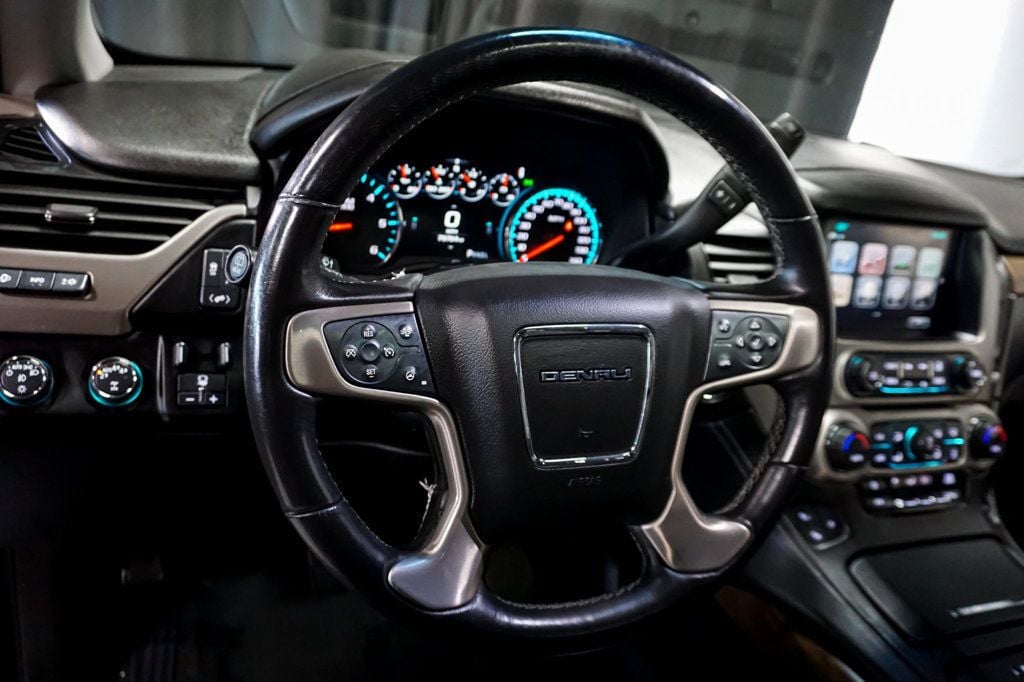 2018 GMC Yukon XL *Yukon XL Denali* *4WD* *Black/Black* *Nav/DVD* - 22973142 - 10