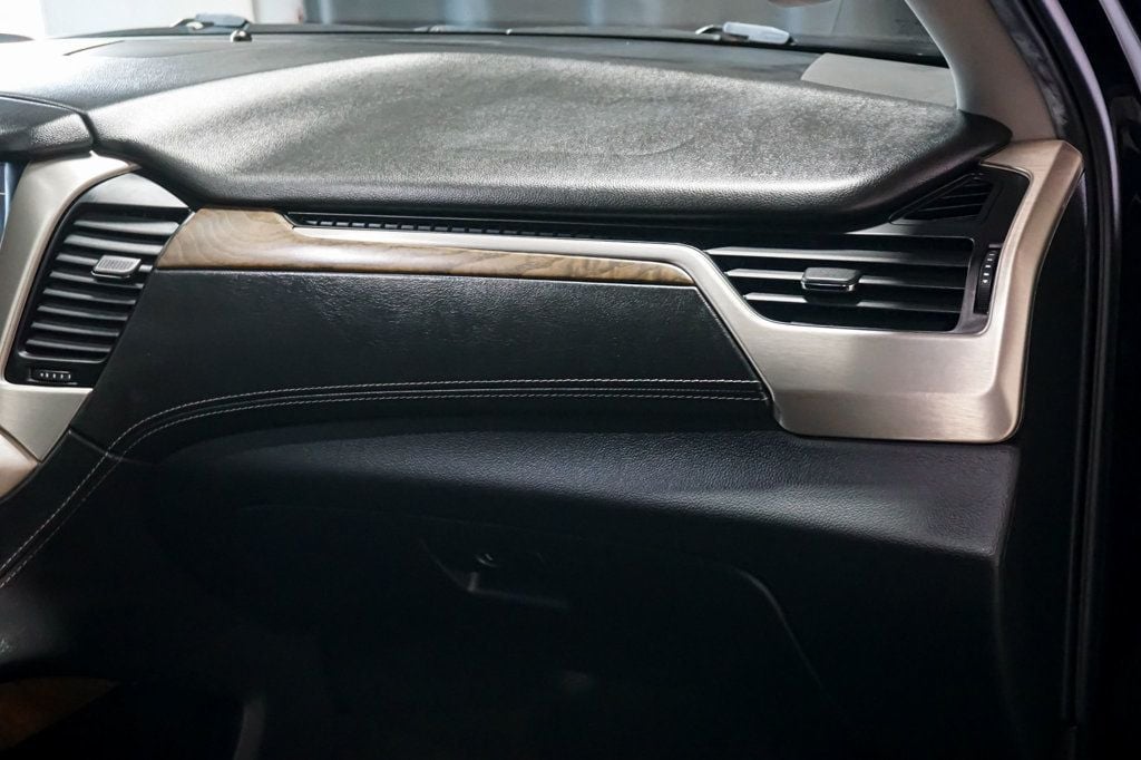 2018 GMC Yukon XL *Yukon XL Denali* *4WD* *Black/Black* *Nav/DVD* - 22973142 - 30