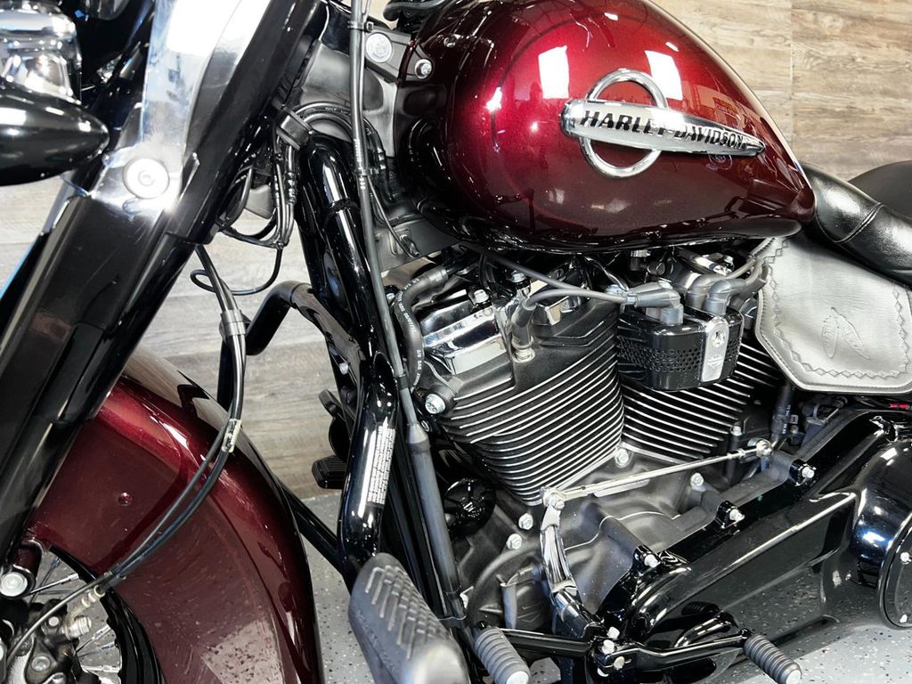 2018 Harley-Davidson FLHCS Heritage Classic 114 SUPER CLEAN! - 22298192 - 12