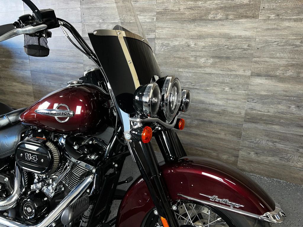 2018 Harley-Davidson FLHCS Heritage Classic 114 SUPER CLEAN! - 22298192 - 3