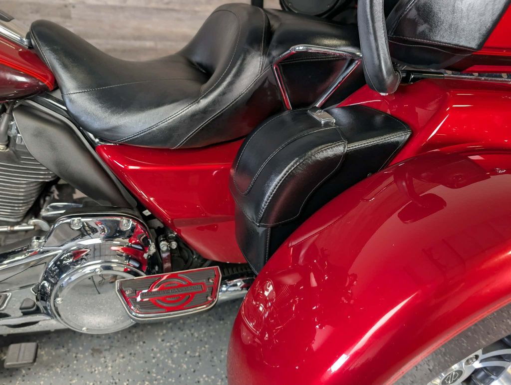 2018 Harley-Davidson FLHTCUTG Triglide Ultra One Owner! - 23018442 - 13