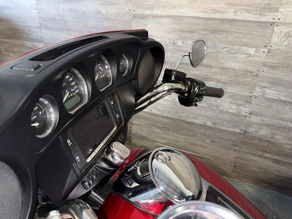 2018 Harley-Davidson FLHTCUTG Triglide Ultra SUPER CLEAN! - 23012052 - 14