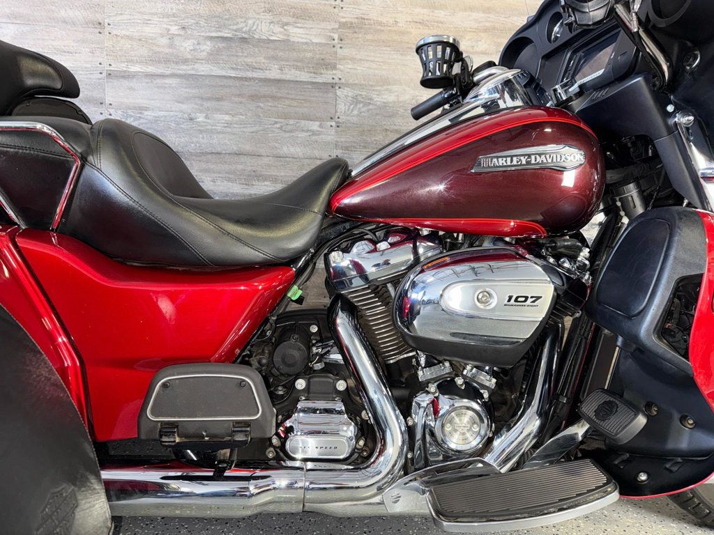 2018 Harley-Davidson FLHTCUTG Triglide Ultra SUPER CLEAN! - 23012052 - 5
