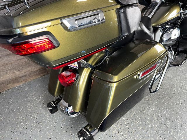 2018 Harley-Davidson FLHTK Electra Glide Ultra Limited SUPER CLEAN! - 22981030 - 7