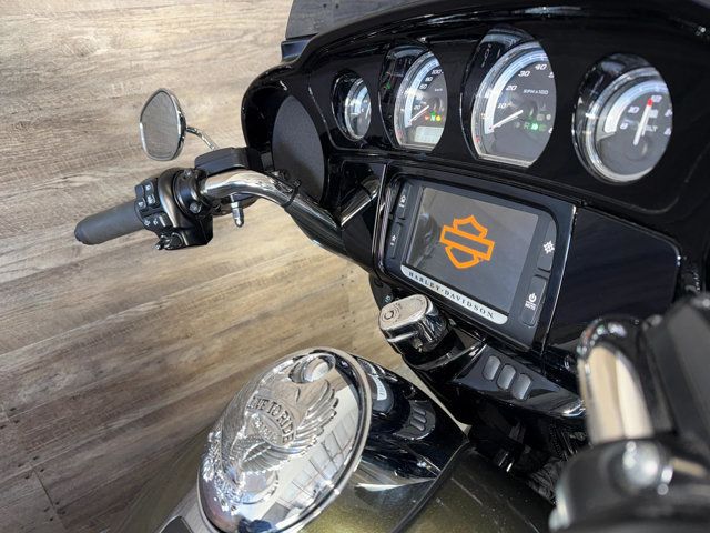 2018 Harley-Davidson FLHTK Electra Glide Ultra Limited SUPER CLEAN! - 22981030 - 8