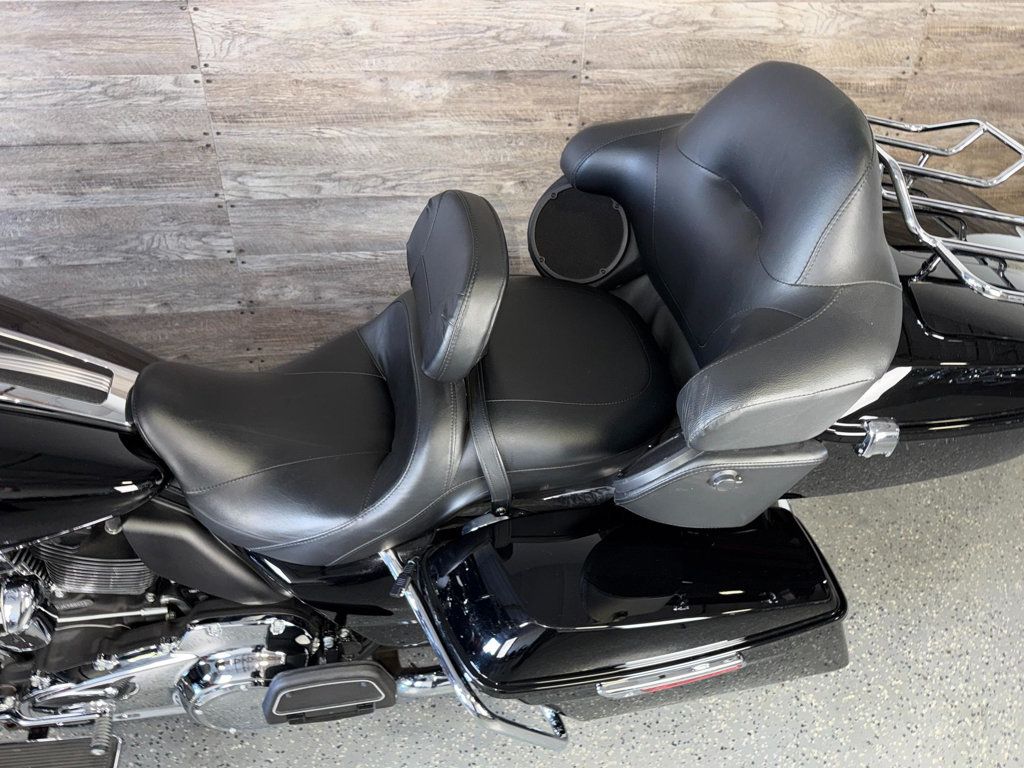 2018 Harley-Davidson FLHTK Ultra Limited One Owner! - 23032320 - 13
