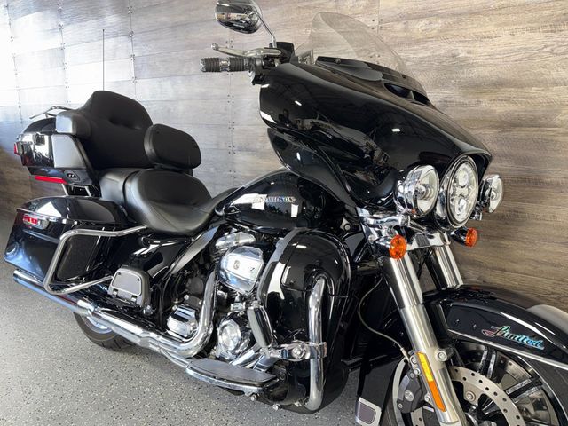 2018 Harley-Davidson FLHTK Ultra Limited One Owner! - 23032320 - 1