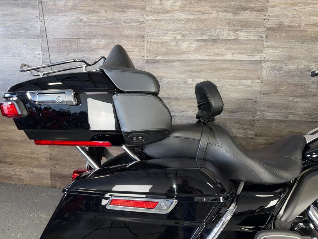 2018 Harley-Davidson FLHTK Ultra Limited One Owner! - 23032320 - 6
