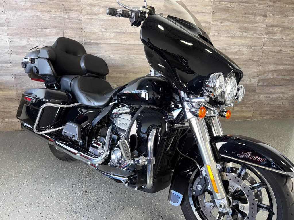 2018 Harley-Davidson FLHTK Ultra Limited One Owner! - 23032320 - 8
