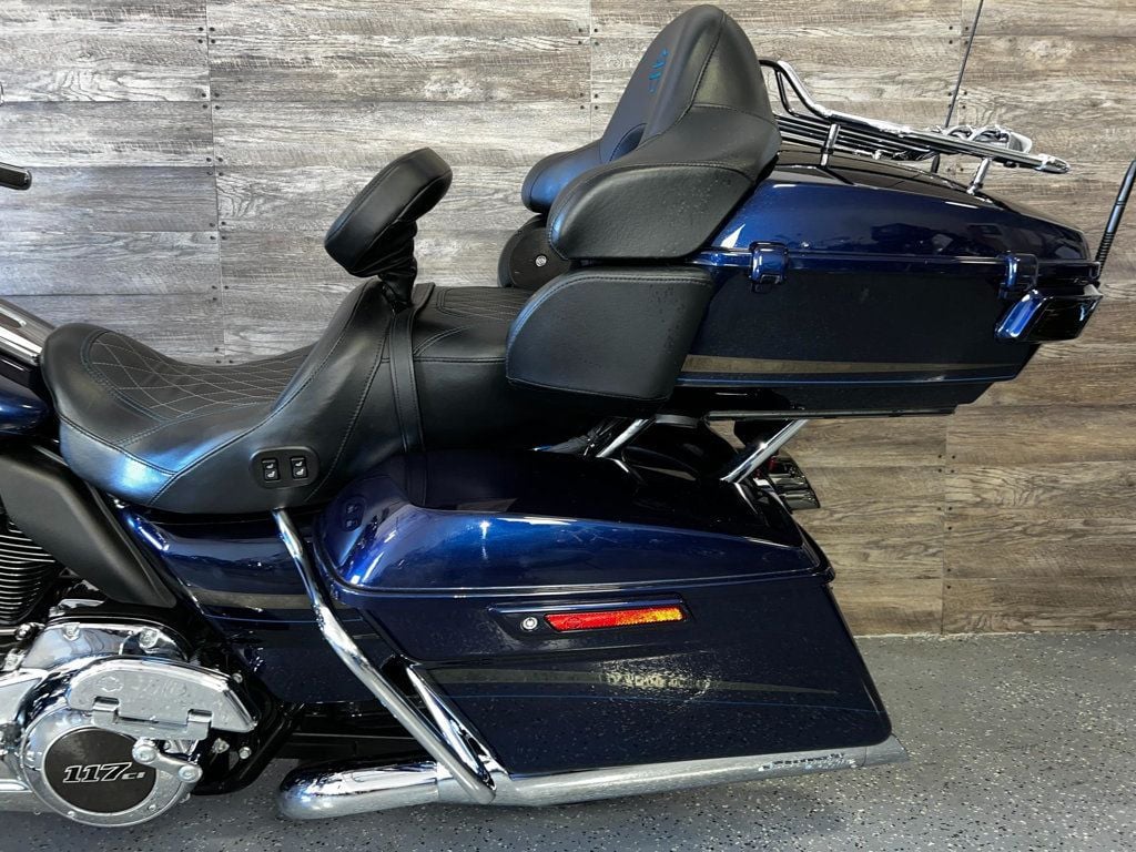 2018 Harley-Davidson FLHTKSE CVO Limited One Owner! - 22742182 - 14