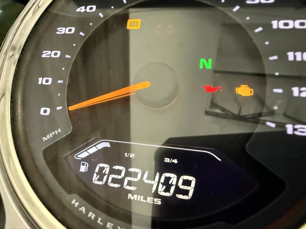 2018 Harley-Davidson FLSB Sport Glide LOW MILES! - 22943403 - 9