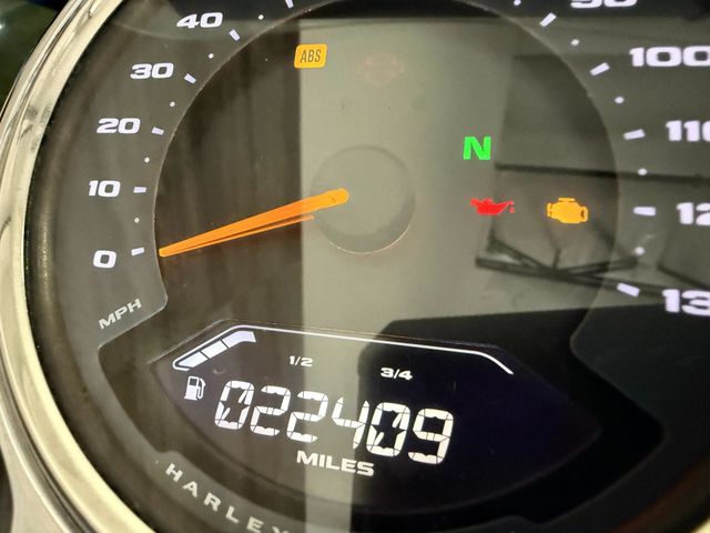 2018 Harley-Davidson FLSB Sport Glide LOW MILES! - 22943403 - 9