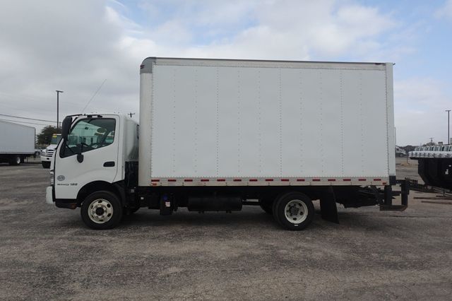 2018 HINO 155 (16ft Box with Lift Gate) - 22963458 - 4