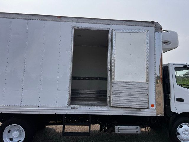 2018 HINO 18 FOOT NON CDL SIDE DOOR ENTRY REFRIGERATED/REEFER BOX - 22558835 - 8