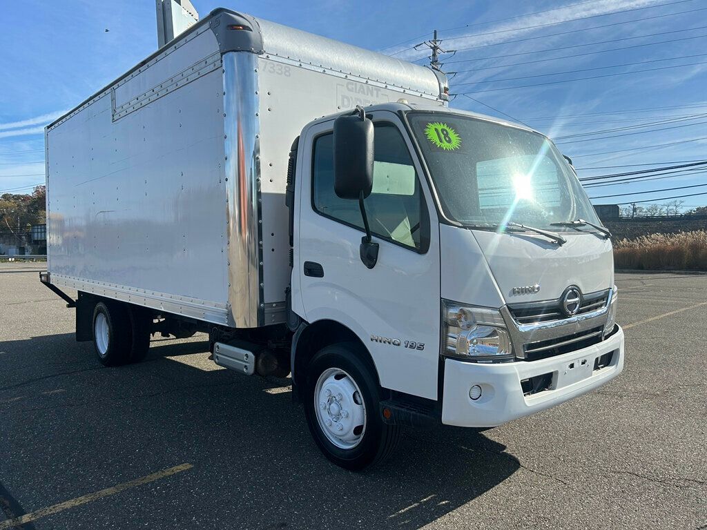 2018 HINO 195 4X2 REGULAR CAB 18 FOOT BOX - 22653332 - 2