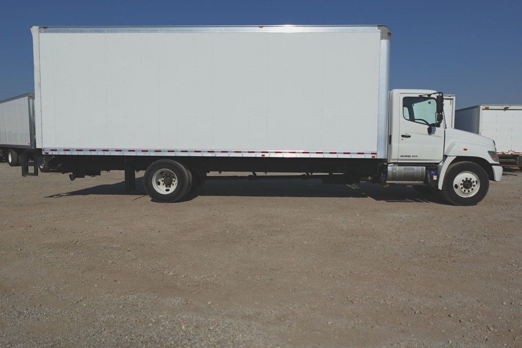 2018 HINO 268 (26ft Box with Gate) - 22634187 - 6