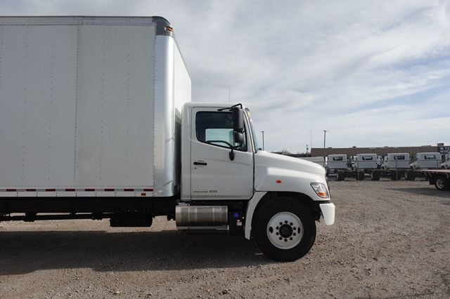 2018 HINO 268 (26ft Box with Lift Gate) - 22969740 - 9