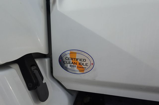 2018 HINO 268 (26ft Box with Lift Gate) - 22969740 - 32