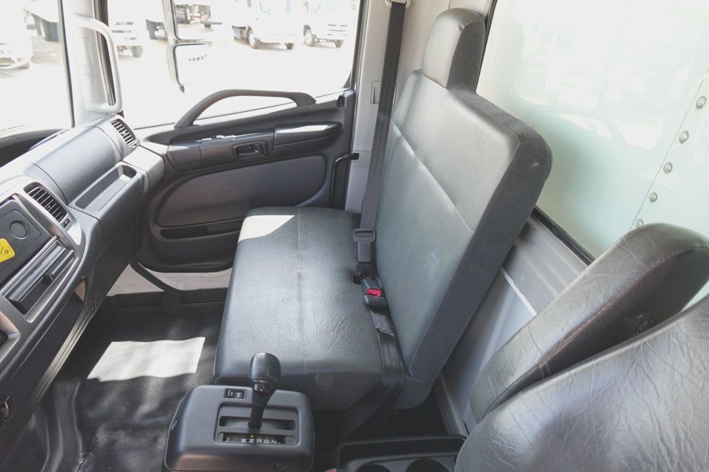 2018 HINO 268A (26ft Box with Gate) - 23019566 - 27