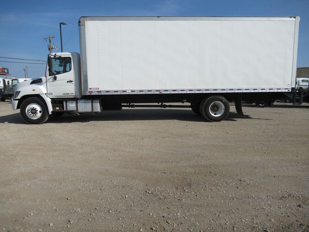 2018 HINO 338D (26ft Box with Gate) - 22355451 - 3