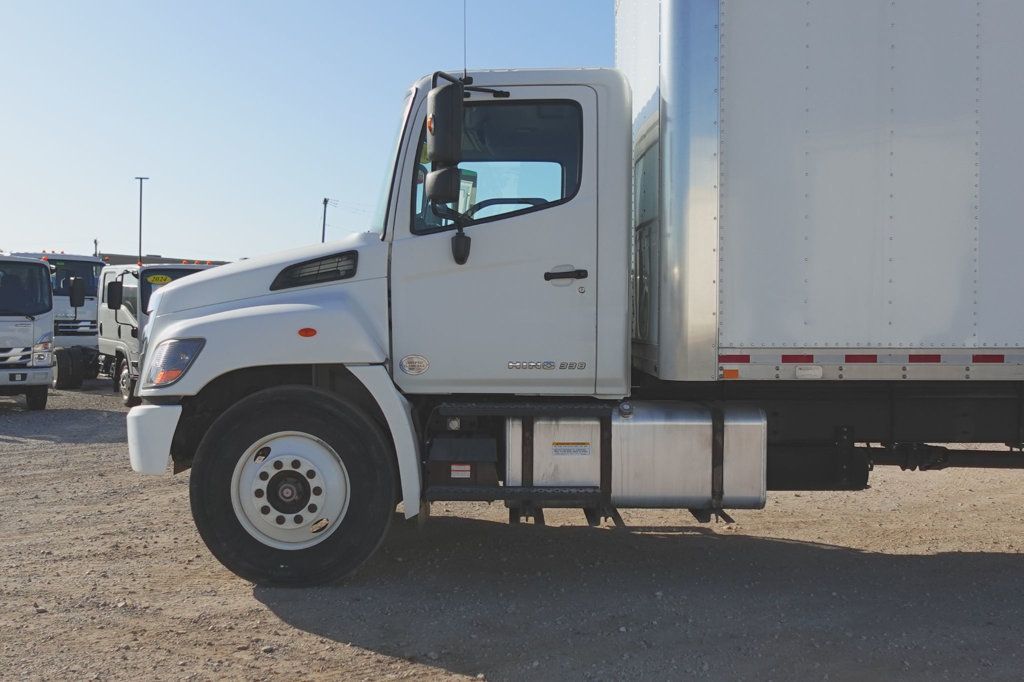 2018 HINO 338D (26ft Box with Gate) - 22642940 - 5