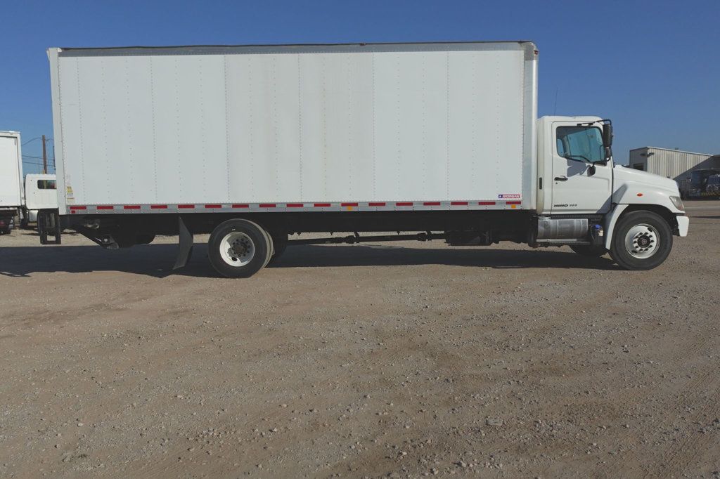 2018 HINO 338D (26ft Box with Gate) - 22642940 - 6