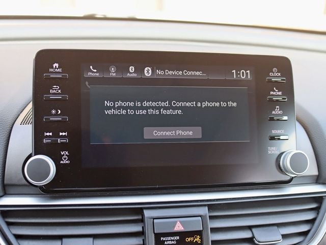 2018 Honda Accord Hybrid EX Sedan - 22990670 - 17