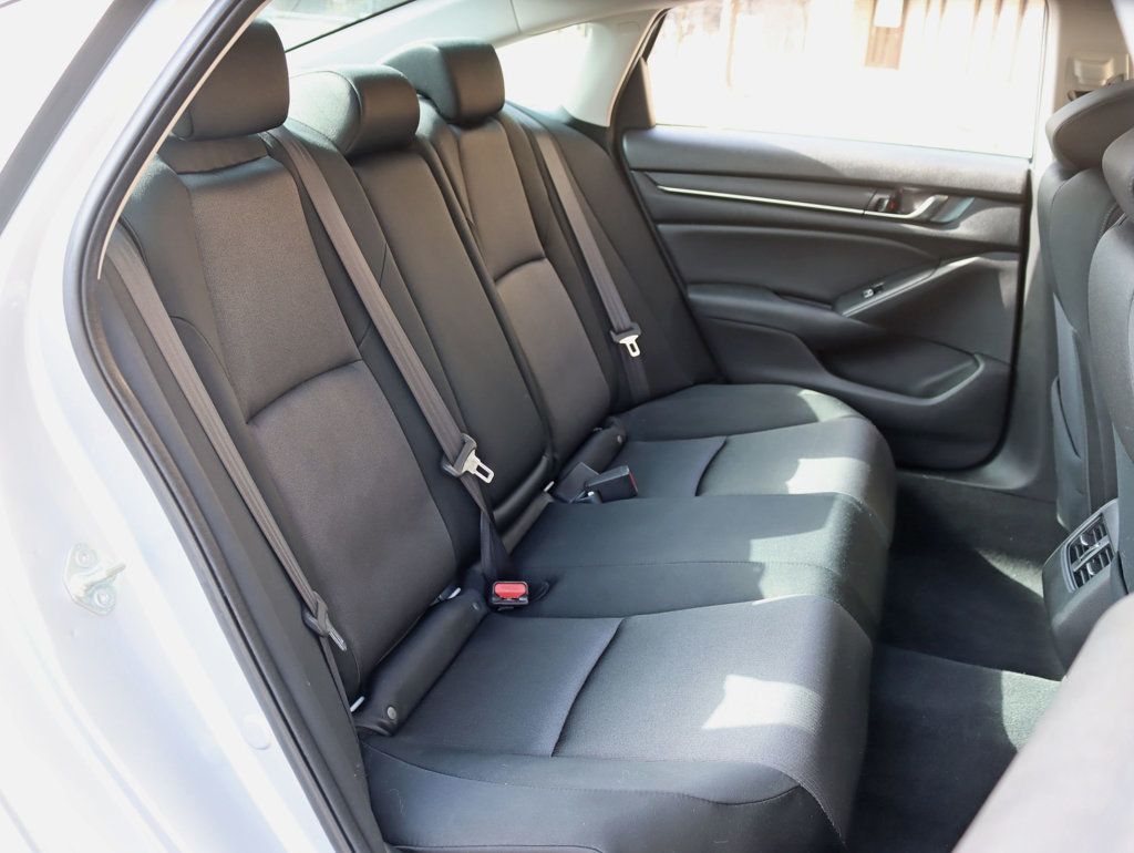 2018 Honda Accord Hybrid EX Sedan - 22990670 - 24