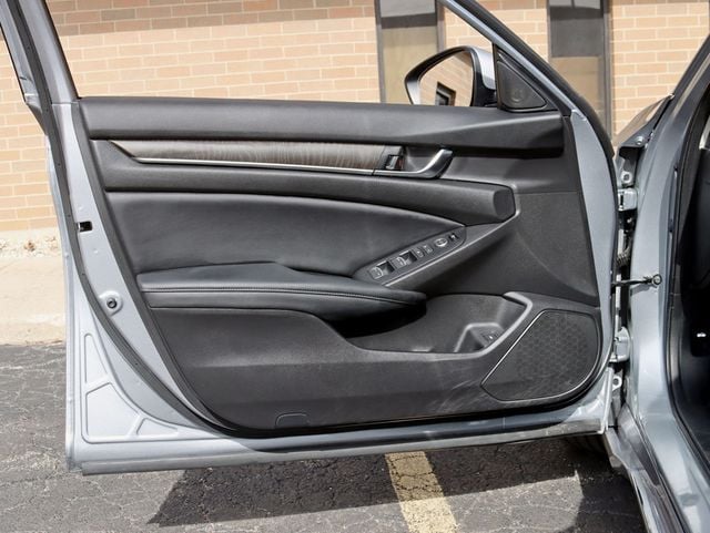 2018 Honda Accord Hybrid EX Sedan - 22990670 - 26