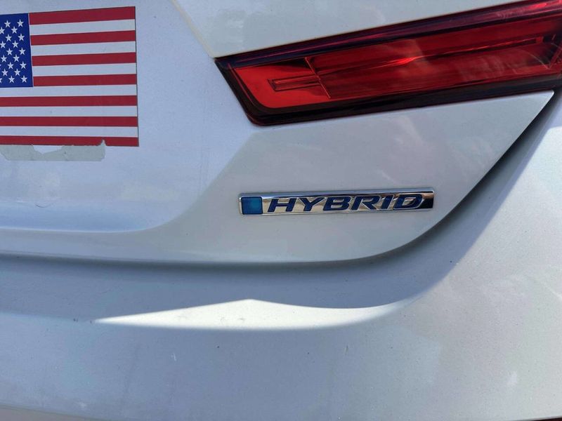 2018 Honda Accord Hybrid EX Sedan - 22983732 - 11