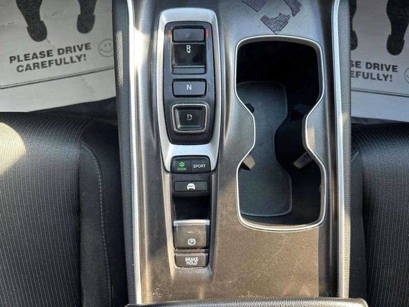 2018 Honda Accord Hybrid EX Sedan - 22983732 - 22