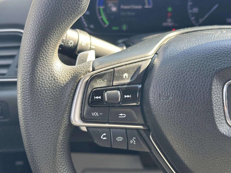 2018 Honda Accord Hybrid EX Sedan - 22983732 - 31