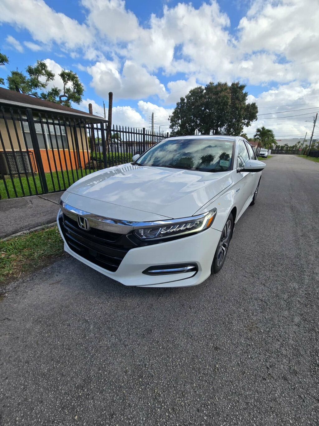 2018 Honda Accord Hybrid Sedan - 23011811 - 4